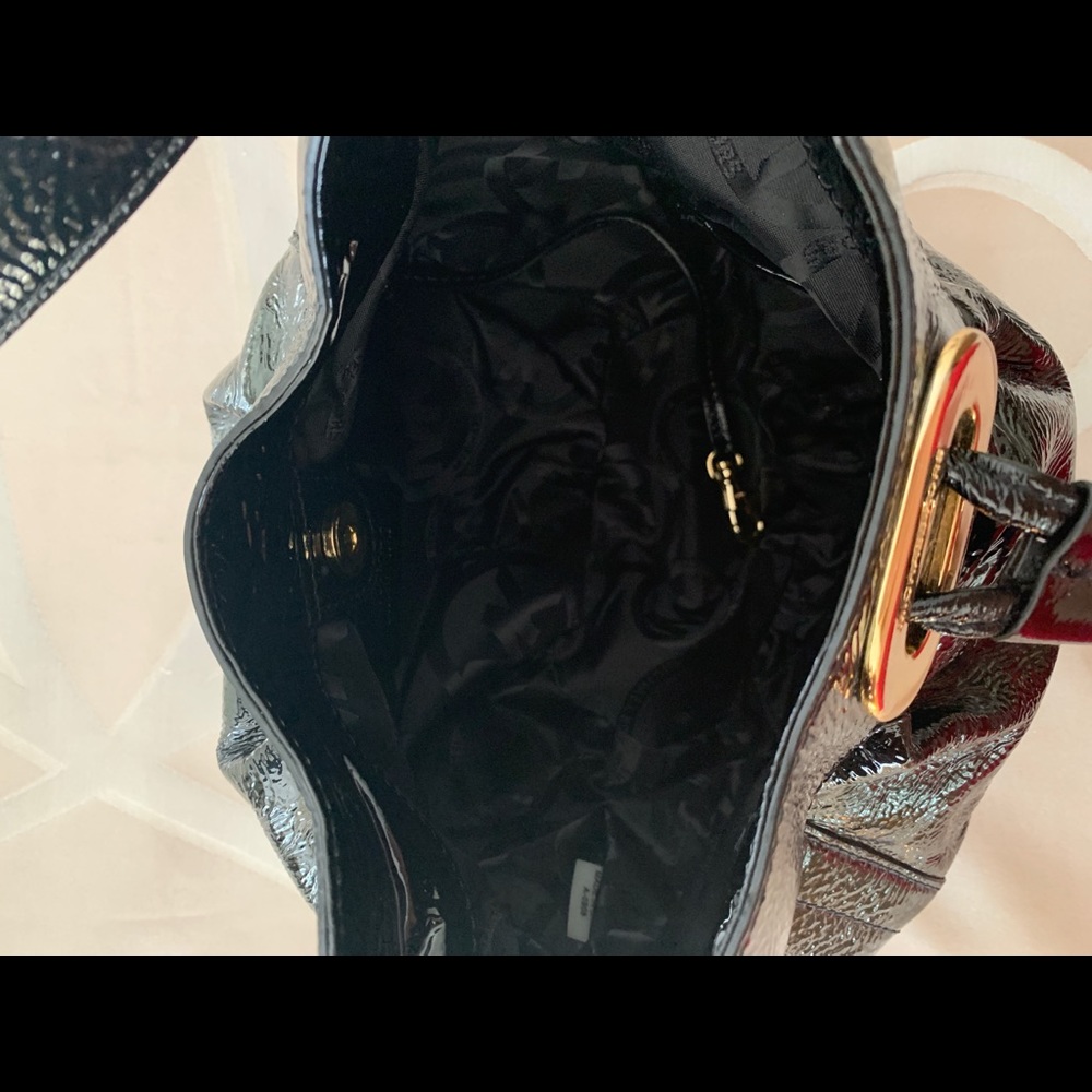 Michael Kors Black Patent Leather (synthetic) Shoulder Bag